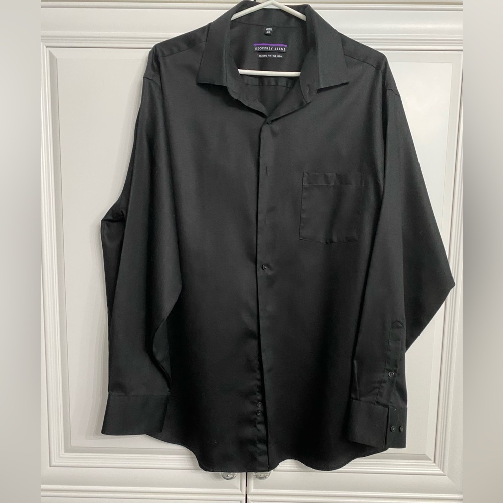 EUC MEN’S GEOFFREY BEENE CLASSIC FIT NO IRON BLACK LONG SLEEVE SHIRT 17 1/2